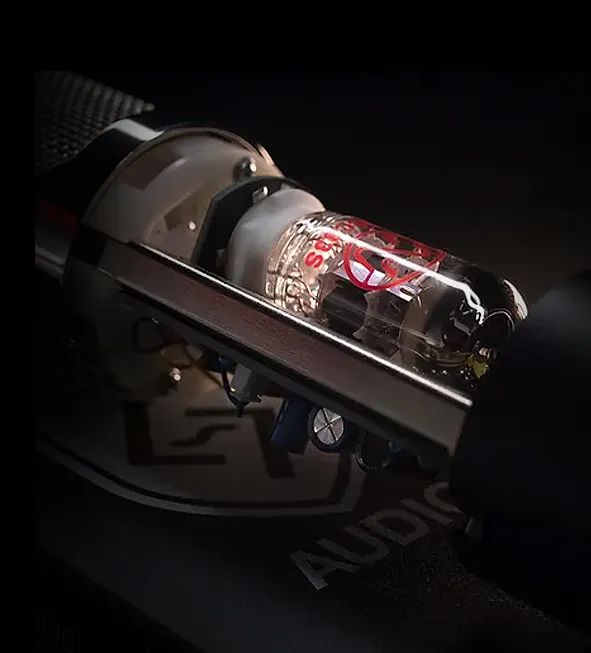 Lauten Audio LA-320 V2：獨立音樂人有他就夠，萬能且質感爆表的電子管麥克風